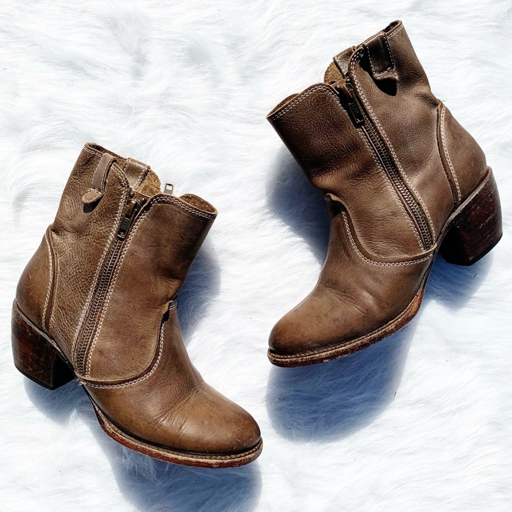FREEBIRD BY STEVEN South Taupe Leather Ankle Boots